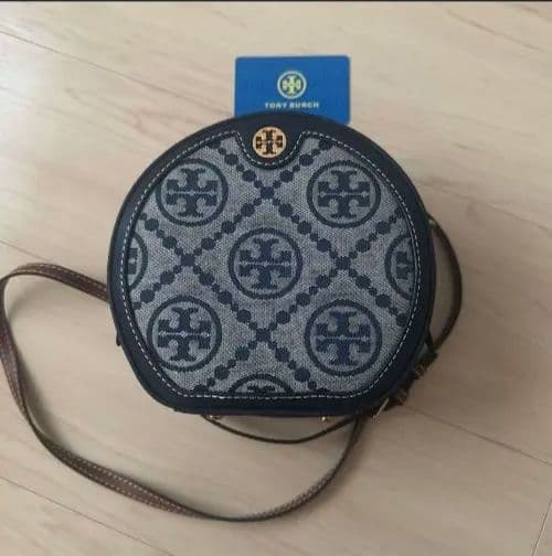 Tory Burchモノグラム 円形ショルダーバッグ ネイビー Tモノグラム クレッセントバッグ: レディース ショルダーバッグ | Tory
